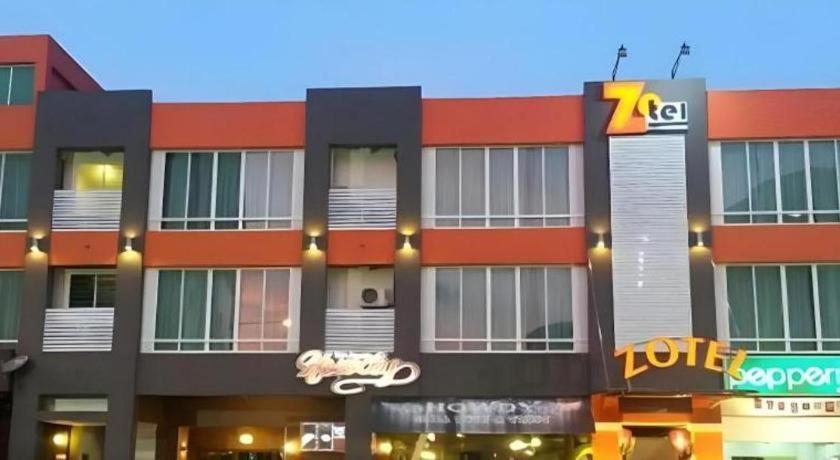 Zotel Business & Leisure Hotel Kuching Exterior foto
